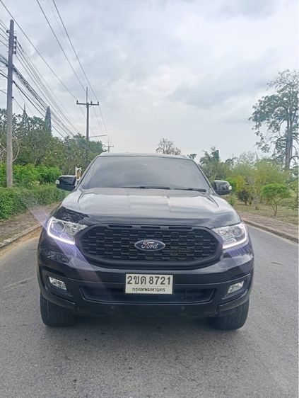 รถ Ford Everest 2.0 Titanium สี ดำ
