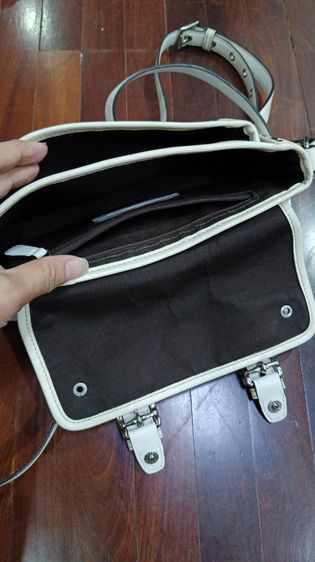 Coach Signature Soho Mini Field Bag รูปที่ 9