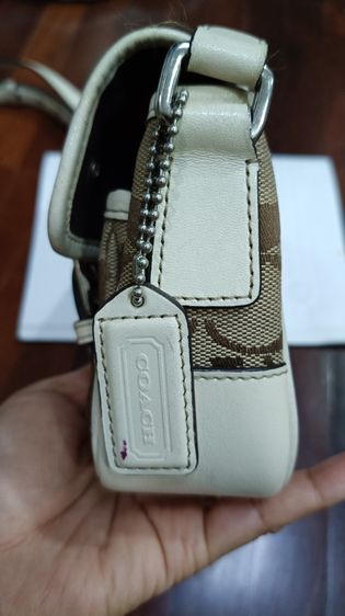 Coach Signature Soho Mini Field Bag รูปที่ 7