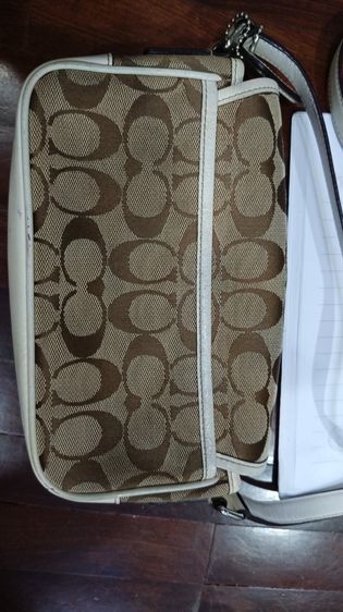 Coach Signature Soho Mini Field Bag รูปที่ 5