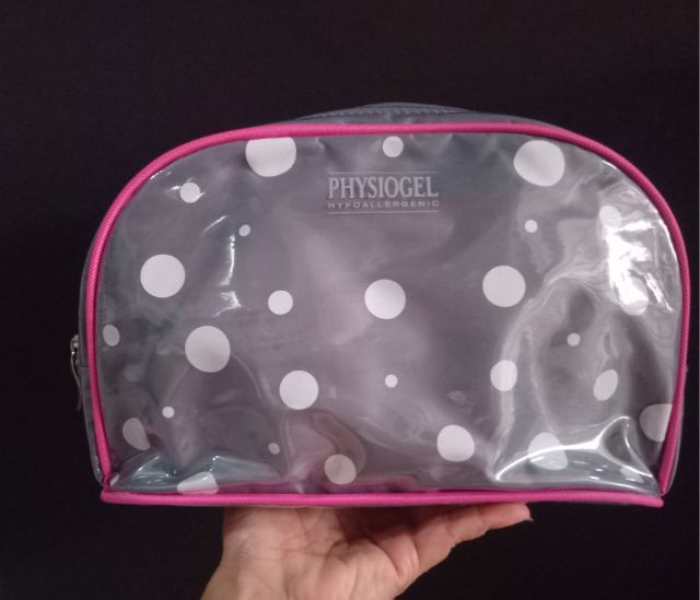 กระเป๋าใส่ของใส่เครื่องสำอาง 30 บาทค่าส่ง 25 บาท