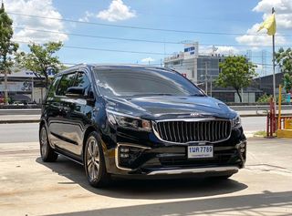 KIA GRAND CARNIVAL 2.2 SXL (MNC) 2021 สภาพใหม่คล้ายป้ายแดง ราคาถูก