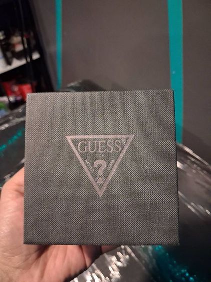 นาฬิกา Guess มือสองของแท้ พร้อมกล่อง รูปที่ 9