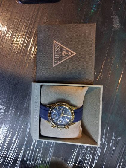นาฬิกา Guess มือสองของแท้ พร้อมกล่อง รูปที่ 10