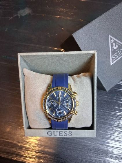 นาฬิกา Guess มือสองของแท้ พร้อมกล่อง