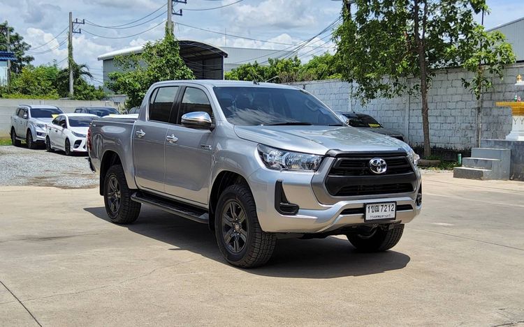 Toyota Hilux Revo 2020 Double Cab 2.4 Entry Prerunner Pickup ดีเซล ไม่ติดแก๊ส เกียร์อัตโนมัติ บรอนซ์เงิน รูปที่ 3