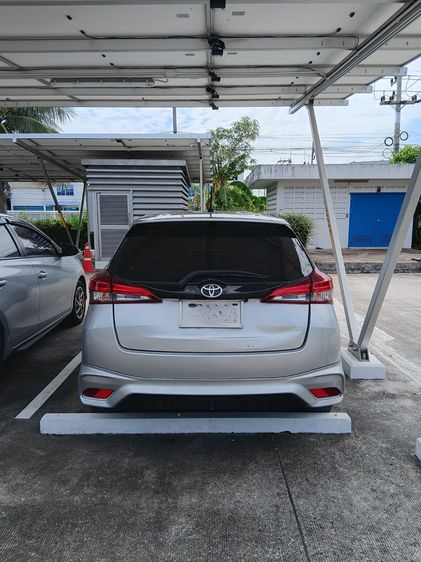 Toyota Yaris 2021 1.2 Sport Premium Sedan เบนซิน ไม่ติดแก๊ส เกียร์อัตโนมัติ เงิน รูปที่ 4