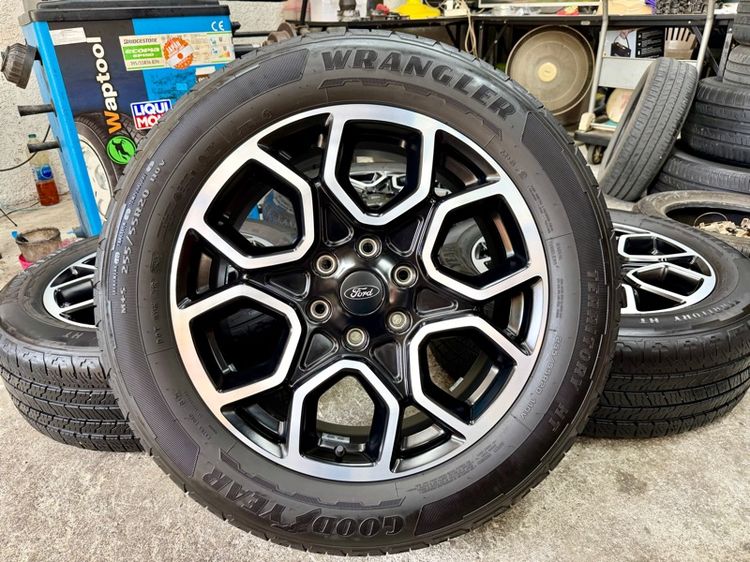 20" ล้อแม็ก FORD EVEREST ขอบ 20” สภาพสวย ยาง GOODYEAR 255-55R20 ปี 23 พร้อมใช้งาน