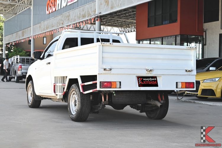 Isuzu D-MAX 2023 1.9 B Pickup ดีเซล ไม่ติดแก๊ส เกียร์ธรรมดา ขาว รูปที่ 3