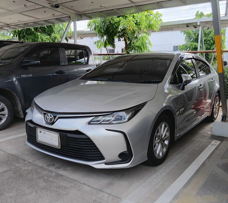 Toyota Corolla 2021 1.6 Sedan เบนซิน ไม่ติดแก๊ส เกียร์อัตโนมัติ เงิน รูปที่ 3
