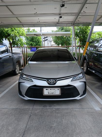 Toyota Corolla 2021 1.6 Sedan เบนซิน ไม่ติดแก๊ส เกียร์อัตโนมัติ เงิน