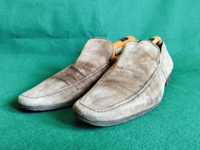 ขายรองเท้าแบรนด์ YSL Yves saintlaurent รุ่น rive gauche made in Italy แท้ size 42 หนังคลับสีน้ำตาลอ่อนเป็นรองเท้าทรง Loafers man รูปที่ 3