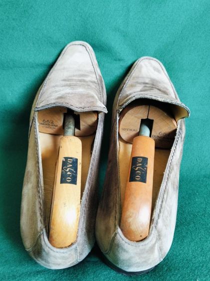 ขายรองเท้าแบรนด์ YSL Yves saintlaurent รุ่น rive gauche made in Italy แท้ size 42 หนังคลับสีน้ำตาลอ่อนเป็นรองเท้าทรง Loafers man รูปที่ 5