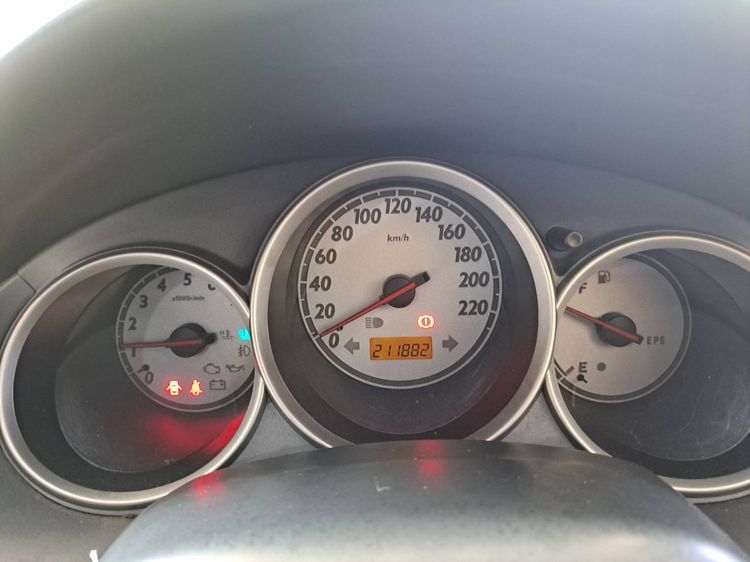 Honda Jazz 2004 1.5 S i-VTEC Sedan เบนซิน ไม่ติดแก๊ส เกียร์ธรรมดา ฟ้า รูปที่ 3