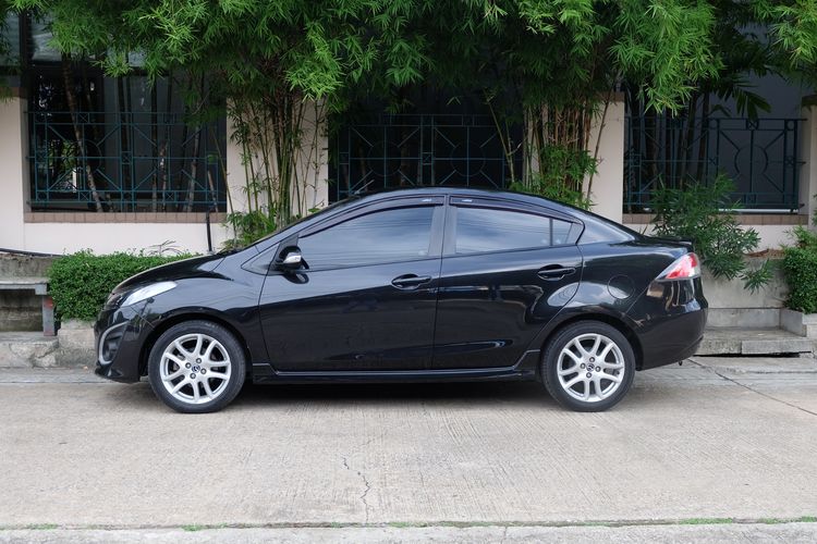 รถ Mazda Mazda 2 1.5 Elegance Limited Edition สี ดำ