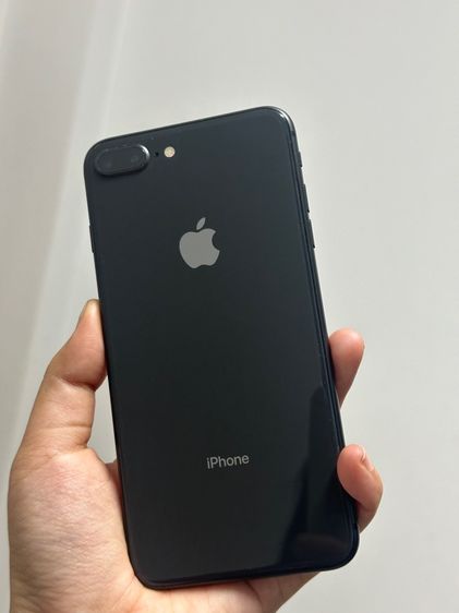 iPhone 8 Plus 