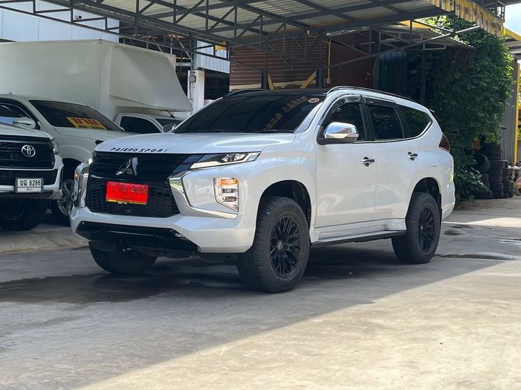 Mitsubishi Pajero Sport 2020 2.4 GT Premium Elite Edition 4WD Utility-car ดีเซล ไม่ติดแก๊ส เกียร์อัตโนมัติ ขาว