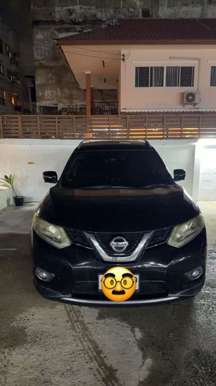 รถ Nissan X-Trail 2.0 4WD สี ดำ