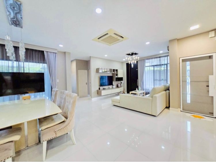 Land and Houses มีบางส่วน ขายบ้านเดี่ยว มัณฑนา เลค วัชพล บ้านหลังนี้อาจเป็นหลังที่คุ้มที่สุดในตอนนี้ รูปที่ 4