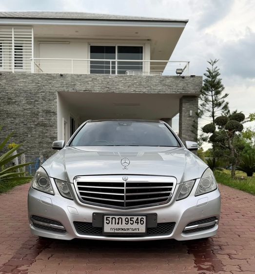 Mercedes-Benz E-Class 2011 E250 CGI Sedan เบนซิน เกียร์อัตโนมัติ บรอนซ์เงิน รูปที่ 3