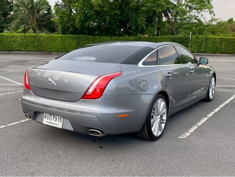 Jaguar XJ-Series 2011 3.0 Portfolio Sedan ดีเซล ไม่ติดแก๊ส เกียร์อัตโนมัติ เทา รูปที่ 2