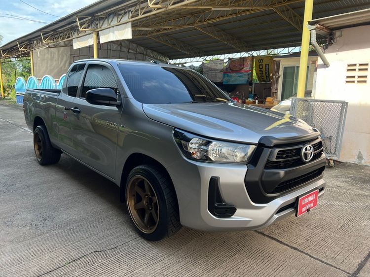 Toyota Hilux Revo 2021 2.4 Z Edition Entry Pickup ดีเซล ไม่ติดแก๊ส เกียร์ธรรมดา เทา รูปที่ 2