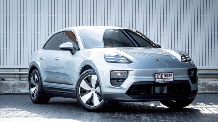 รถ Porsche Macan 2.0 4WD สี บรอนซ์เงิน
