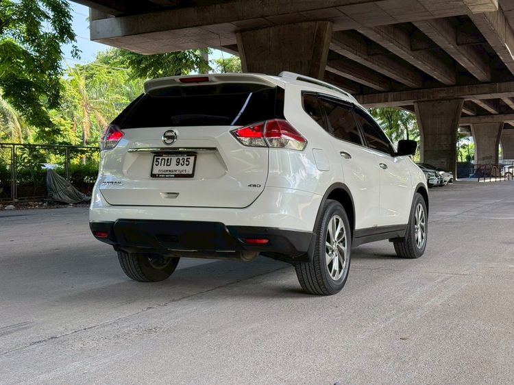 Nissan X-Trail 2016 2.5 V 4WD Utility-car เบนซิน ไม่ติดแก๊ส เกียร์อัตโนมัติ ขาว รูปที่ 3