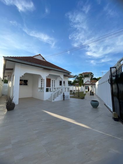 ตกแต่งครบ 166 Sq.W. Stand-Alone house in East Pattaya (Nong Mai Kaen) FOR SALE รูปที่ 3