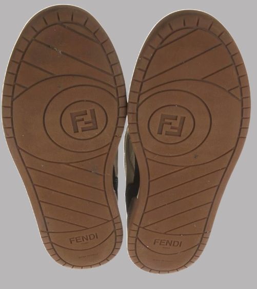 FENDI Match Low Top Suede Black Beige รูปที่ 10