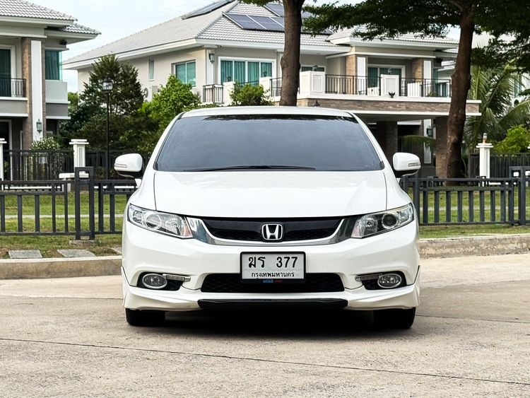 Honda Civic 2014 1.8 Modulo Sedan เบนซิน ไม่ติดแก๊ส เกียร์อัตโนมัติ ขาว รูปที่ 2