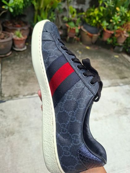 รองเท้า ผู้ชายGucci แท้  มือสอง สภาพ ใหม่มาก ไซร์ 40 รูปที่ 13