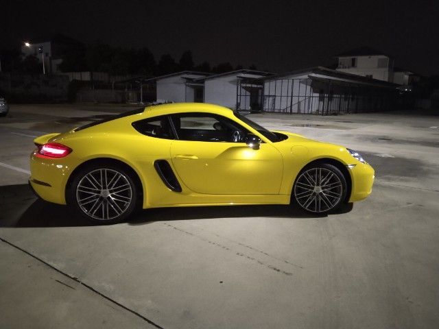 Porsche 718 2017 2.0 Cayman Sedan เบนซิน ไม่ติดแก๊ส เกียร์อัตโนมัติ เหลือง รูปที่ 2