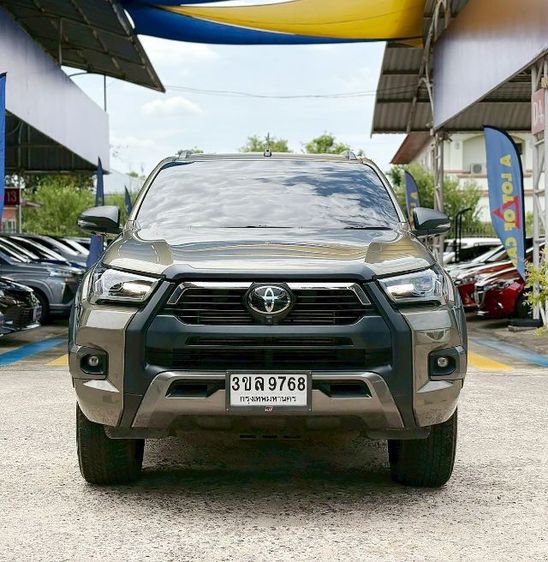 Toyota Hilux Revo 2022 2.4 E ดีเซล เกียร์อัตโนมัติ บรอนซ์ทอง รูปที่ 2
