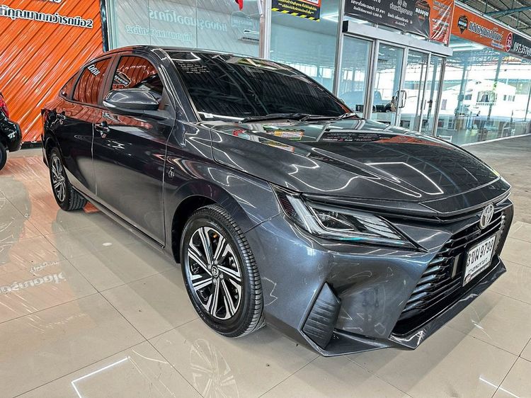 Toyota Yaris ATIV 2022 1.2 Smart Sedan เบนซิน ไม่ติดแก๊ส เกียร์อัตโนมัติ เทา รูปที่ 3
