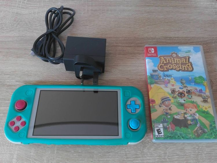 เครื่องเกมส์นินเทนโด เครื่องเล่นเกม Nintendo Switch ขายพร้อมแผ่นเกม