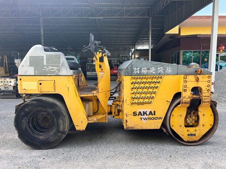รถบดล้อหน้าเหล็กล้อหลังยาง SAKAI รุ่น TW500W-1 หนัก 4 ตัน รูปที่ 5