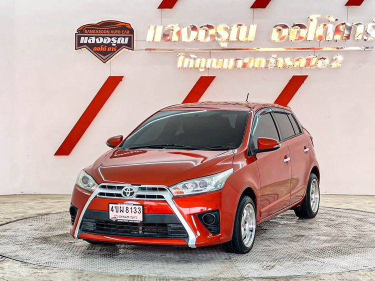 รถ Toyota Yaris 1.2 G สี แดง