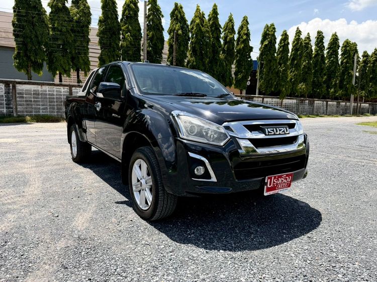 Isuzu D-MAX 2017 3.0 V-Cross Z 4WD Pickup ดีเซล ไม่ติดแก๊ส เกียร์ธรรมดา ดำ รูปที่ 3