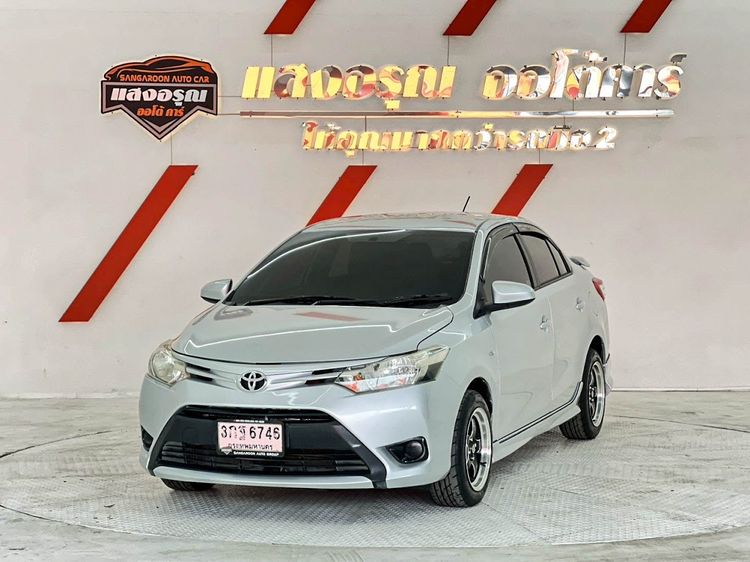 รถ Toyota Vios 1.5 E สี เทา