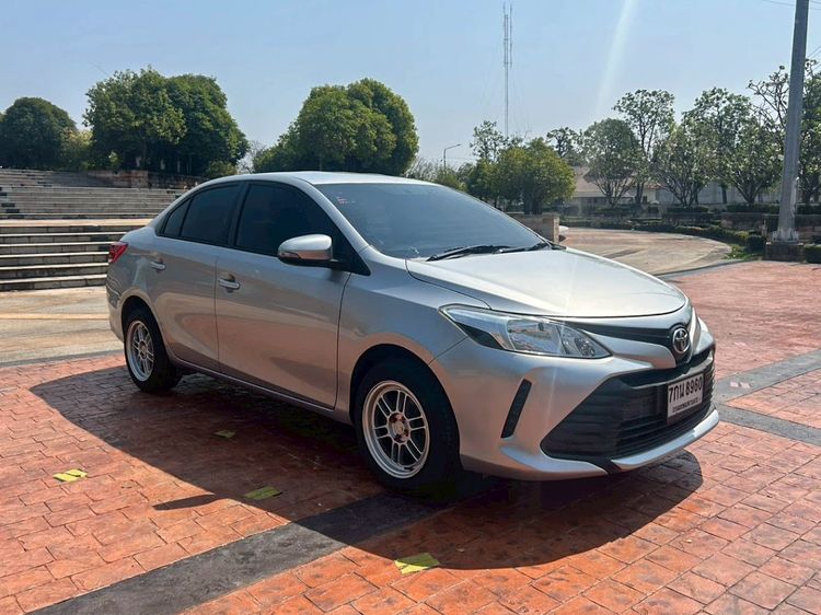 Toyota Vios 2018 1.5 J Sedan เบนซิน ไม่ติดแก๊ส เกียร์อัตโนมัติ บรอนซ์เงิน รูปที่ 3