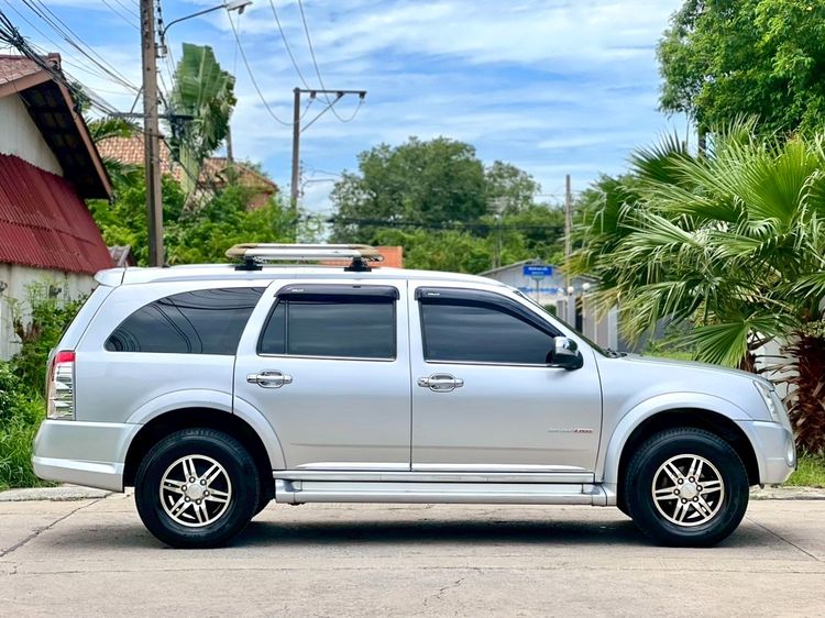 Isuzu MU-7 2011 3.0 Primo Super Titanium Utility-car ดีเซล ไม่ติดแก๊ส เกียร์ธรรมดา เทา รูปที่ 3