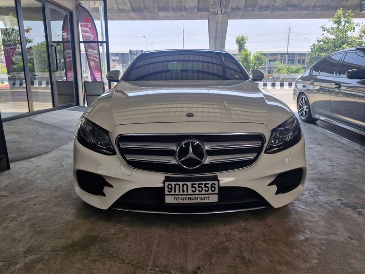 Mercedes-Benz E-Class 2020 E350e Sedan ปลั๊กอินไฮบริด (PHEV) ไม่ติดแก๊ส เกียร์อัตโนมัติ ขาว รูปที่ 2