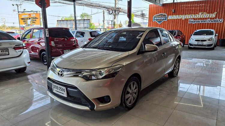 รถ Toyota Vios 1.5 G สี เทา