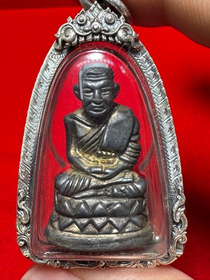 หลวงปู่ทวดวัดช้างให้
