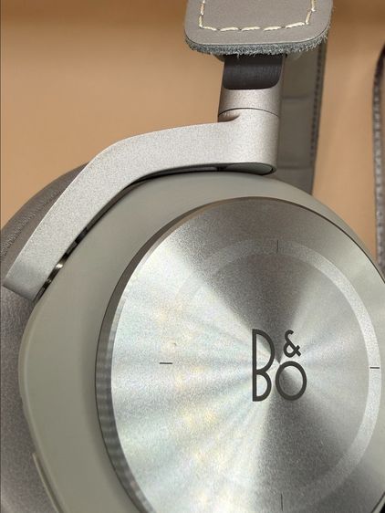 Bang and Olufsen Beoplay H7 หูฟังไร้สาย พร้อมกล่อง อุปกรณ์ครบ สภาพดี รูปที่ 7