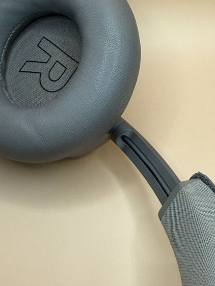Bang and Olufsen Beoplay H7 หูฟังไร้สาย พร้อมกล่อง อุปกรณ์ครบ สภาพดี รูปที่ 4