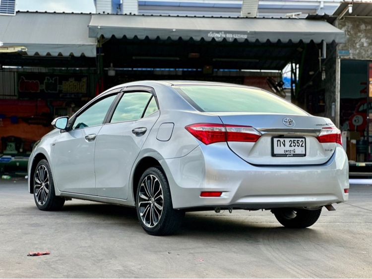 Toyota Corolla 2014 1.6 Sedan เบนซิน LPG เกียร์อัตโนมัติ บรอนซ์เงิน รูปที่ 3