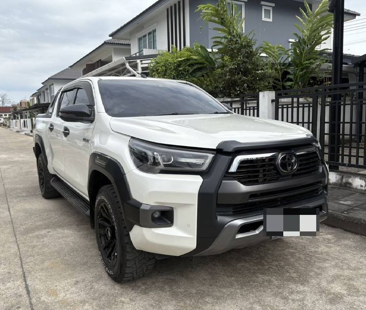 Toyota Hilux Revo 2020 Double Cab Prerunner 2x4 2.4 Rocco Pickup ดีเซล ไม่ติดแก๊ส เกียร์อัตโนมัติ ขาว