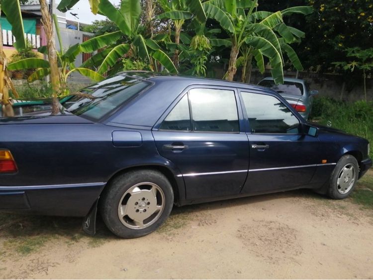 Mercedes-Benz E-Class 1998 E230 Sedan เบนซิน ไม่ติดแก๊ส เกียร์อัตโนมัติ น้ำเงิน รูปที่ 3